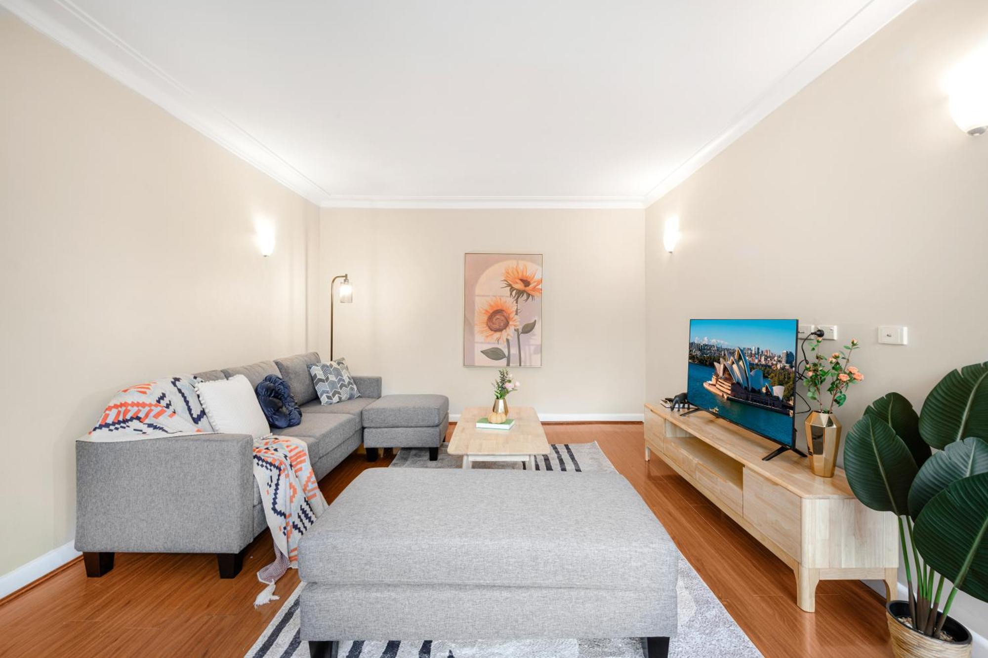 Bexley 5br Near Train & Shpping With Pool 12ppl First Floor Sydney